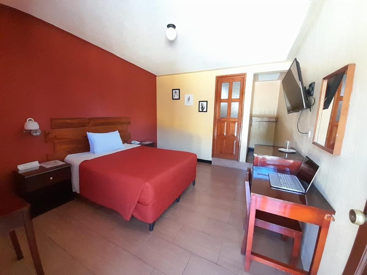 Hotel Y Restaurante Villa Esmeralda Quetzaltenango Buitenkant foto
