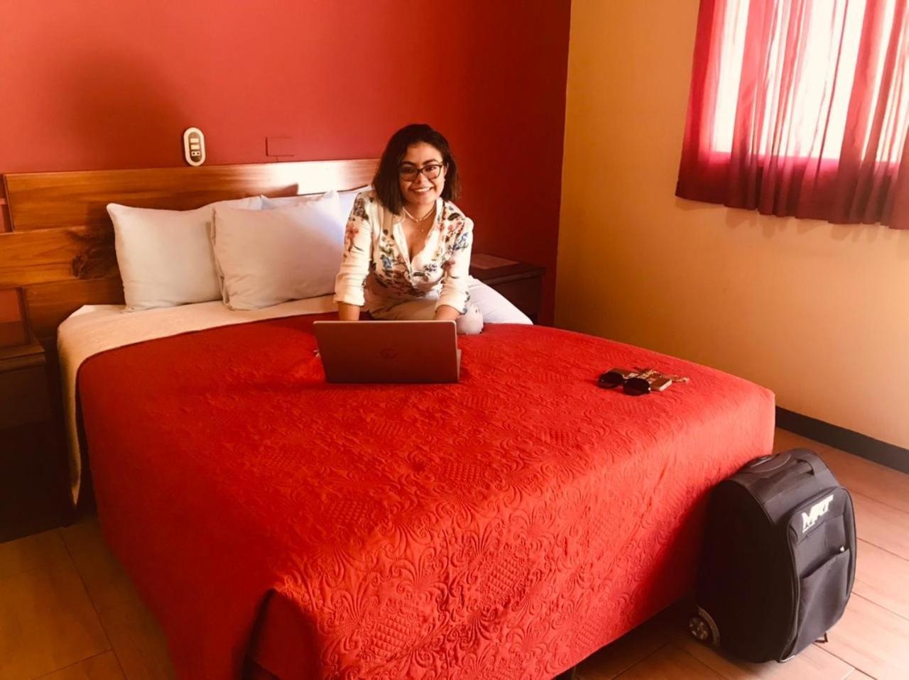 Hotel Y Restaurante Villa Esmeralda Quetzaltenango Buitenkant foto