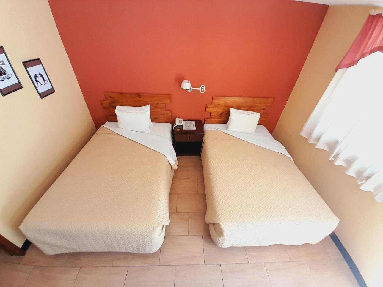 Hotel Y Restaurante Villa Esmeralda Quetzaltenango Buitenkant foto
