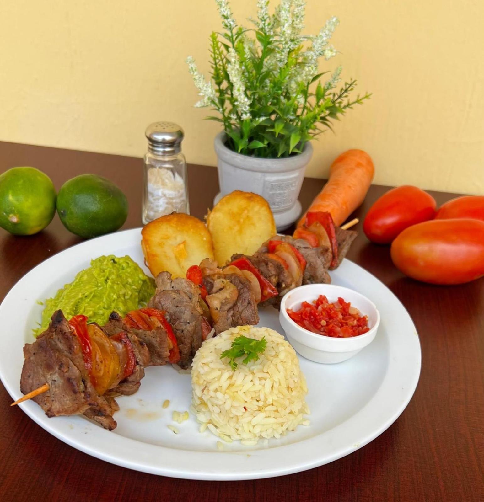 Hotel Y Restaurante Villa Esmeralda Quetzaltenango Buitenkant foto