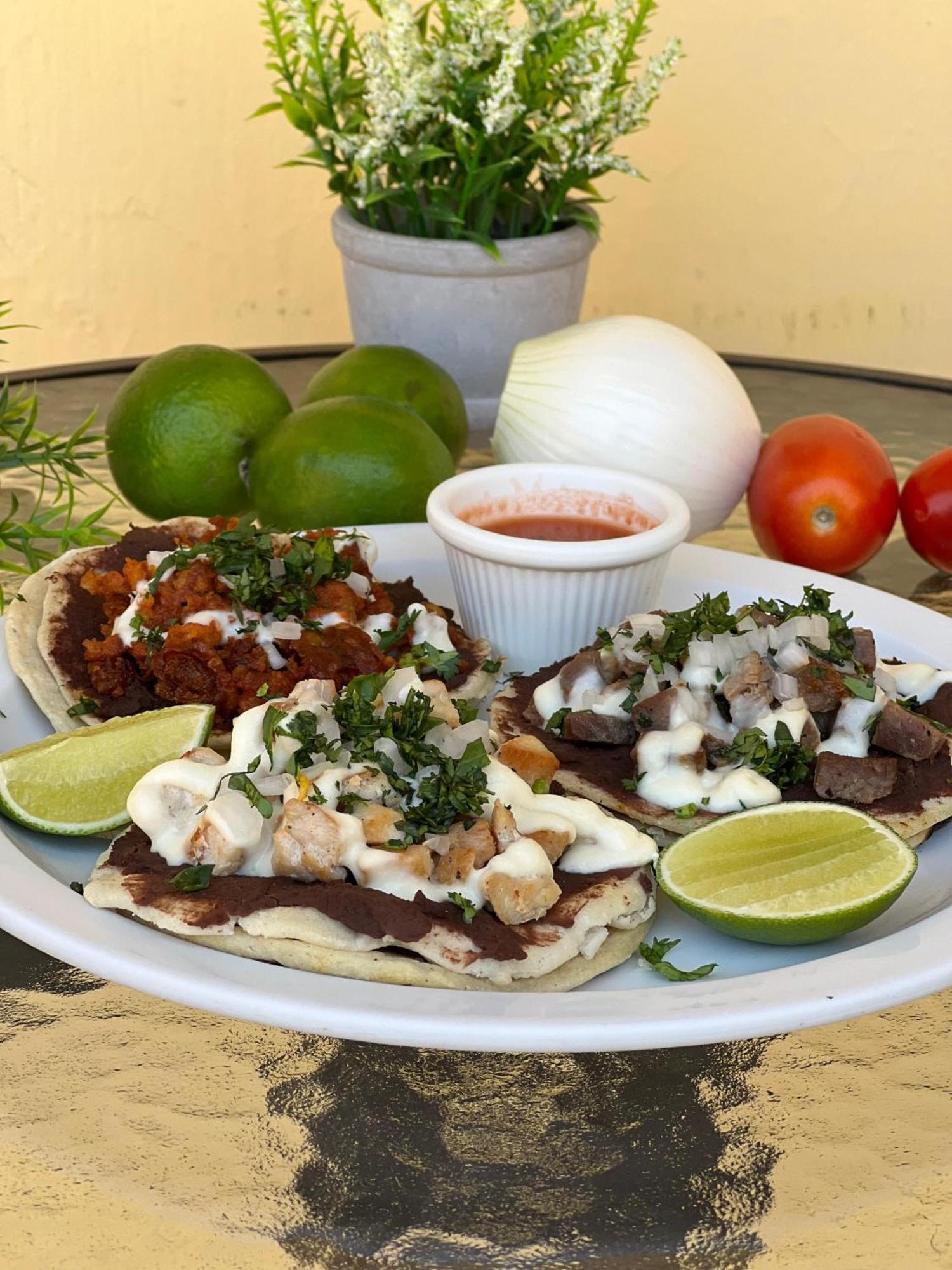 Hotel Y Restaurante Villa Esmeralda Quetzaltenango Buitenkant foto