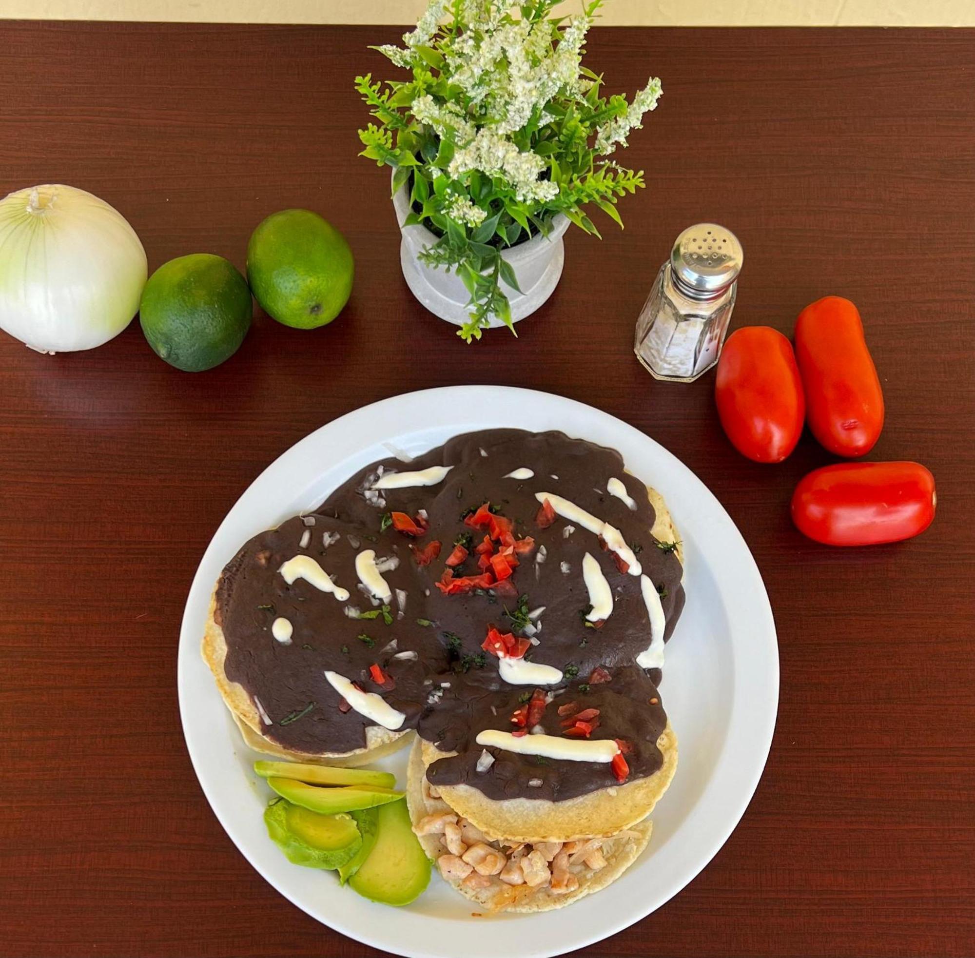 Hotel Y Restaurante Villa Esmeralda Quetzaltenango Buitenkant foto