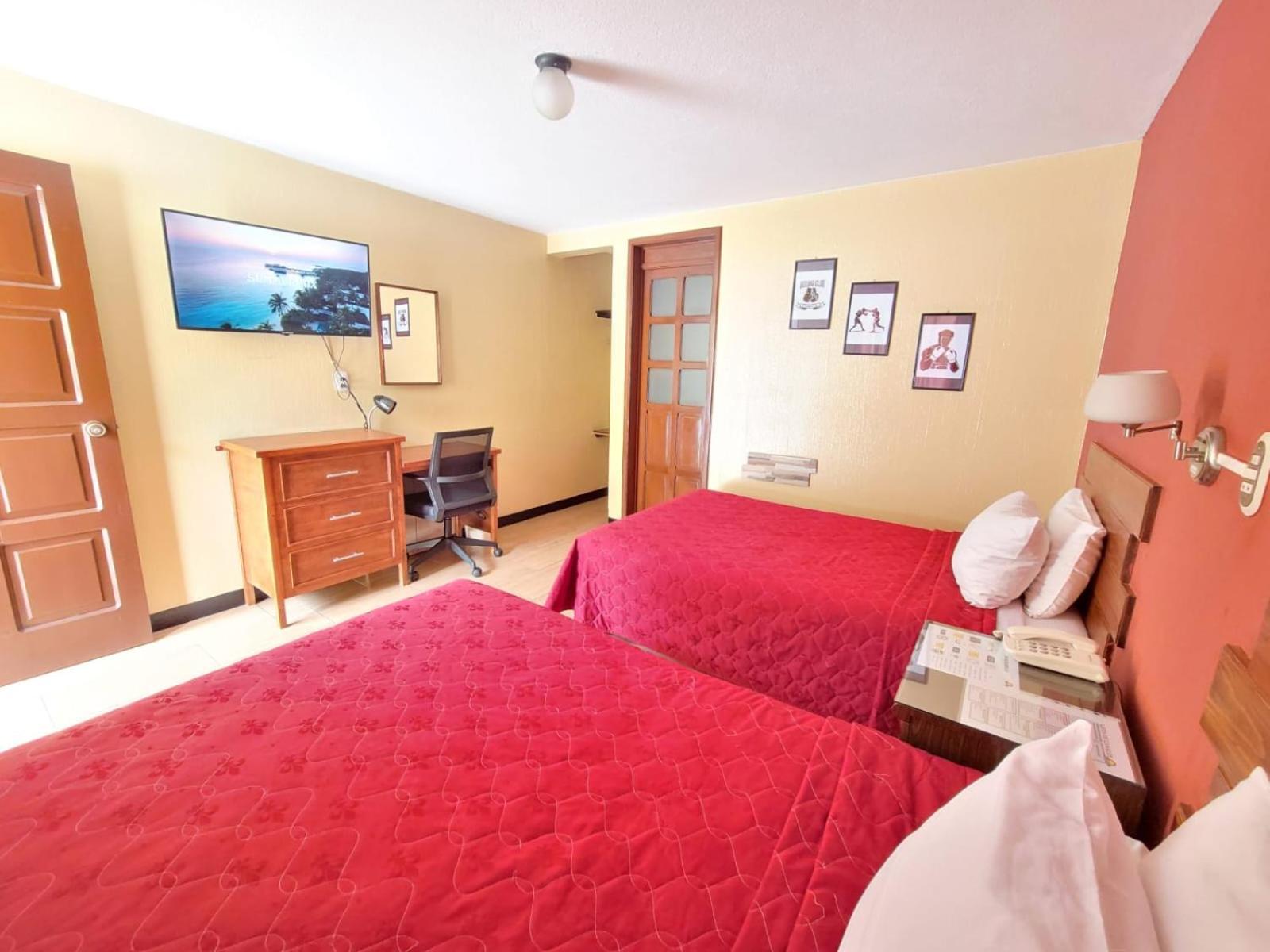 Hotel Y Restaurante Villa Esmeralda Quetzaltenango Buitenkant foto